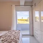 Over The Horizon 3 Bedroom