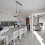 Διαμέρισμα Over The Horizon 3 Bedroom *