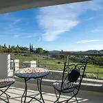 Over The Horizon 3 Bedroom Διαμέρισμα *