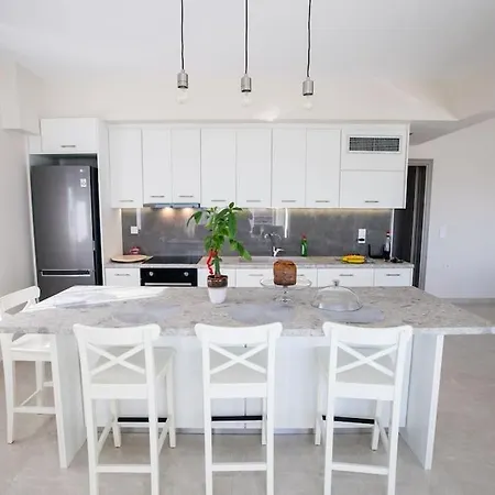 Over The Horizon 3 Bedroom Apartment Nafplio