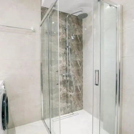 Over The Horizon 3 Bedroom * 纳夫普利翁