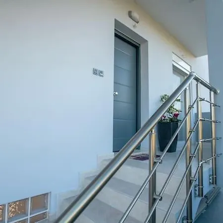 Over The Horizon 3 Bedroom 纳夫普利翁