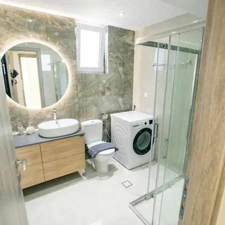 Over The Horizon 3 Bedroom * 纳夫普利翁