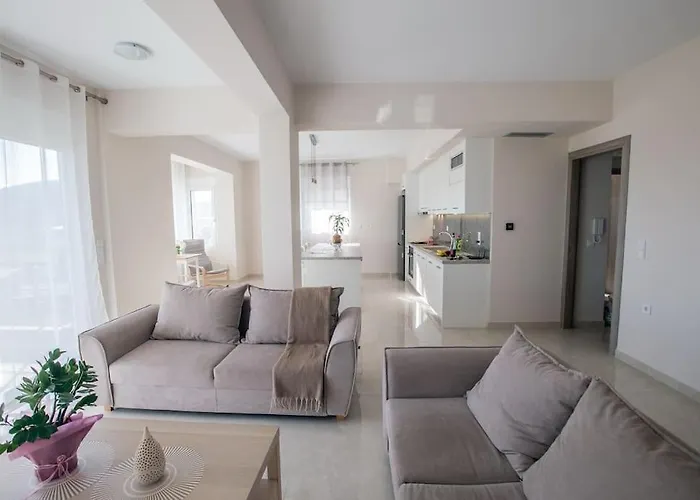 Over The Horizon 3 Bedroom