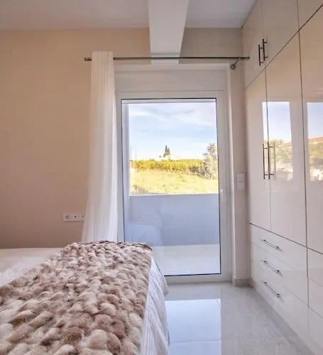 Over The Horizon 3 Bedroom