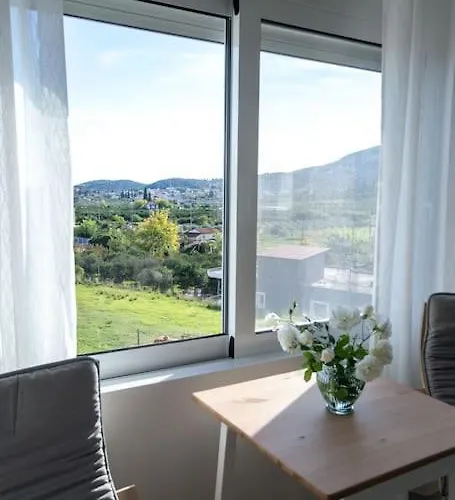 Over The Horizon 3 Bedroom נאפפליו