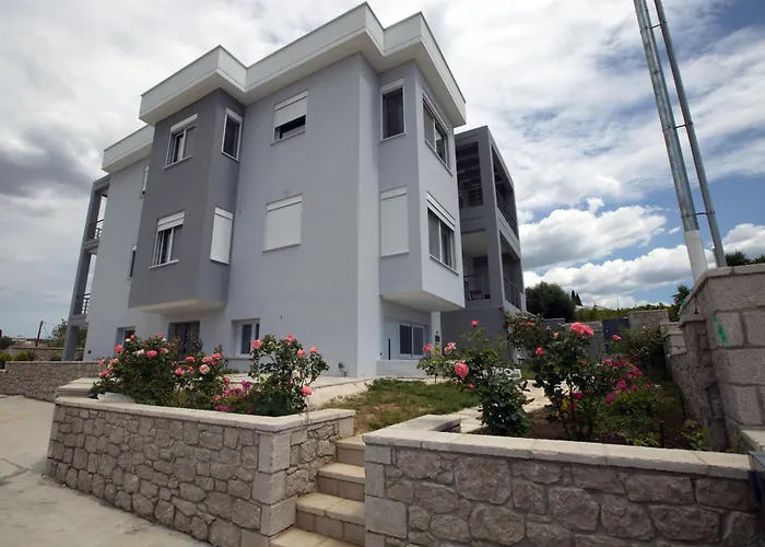 Over The Horizon 3 Bedroom *